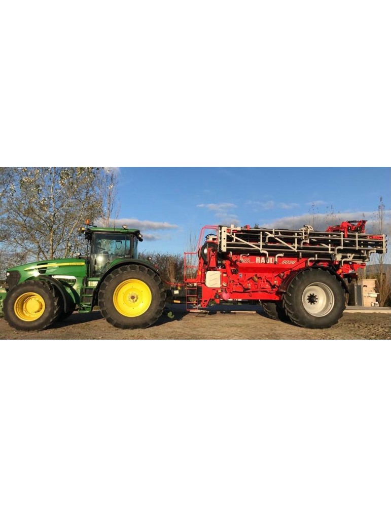 Equipo de Fertilización - Tractor y Fertilizadora