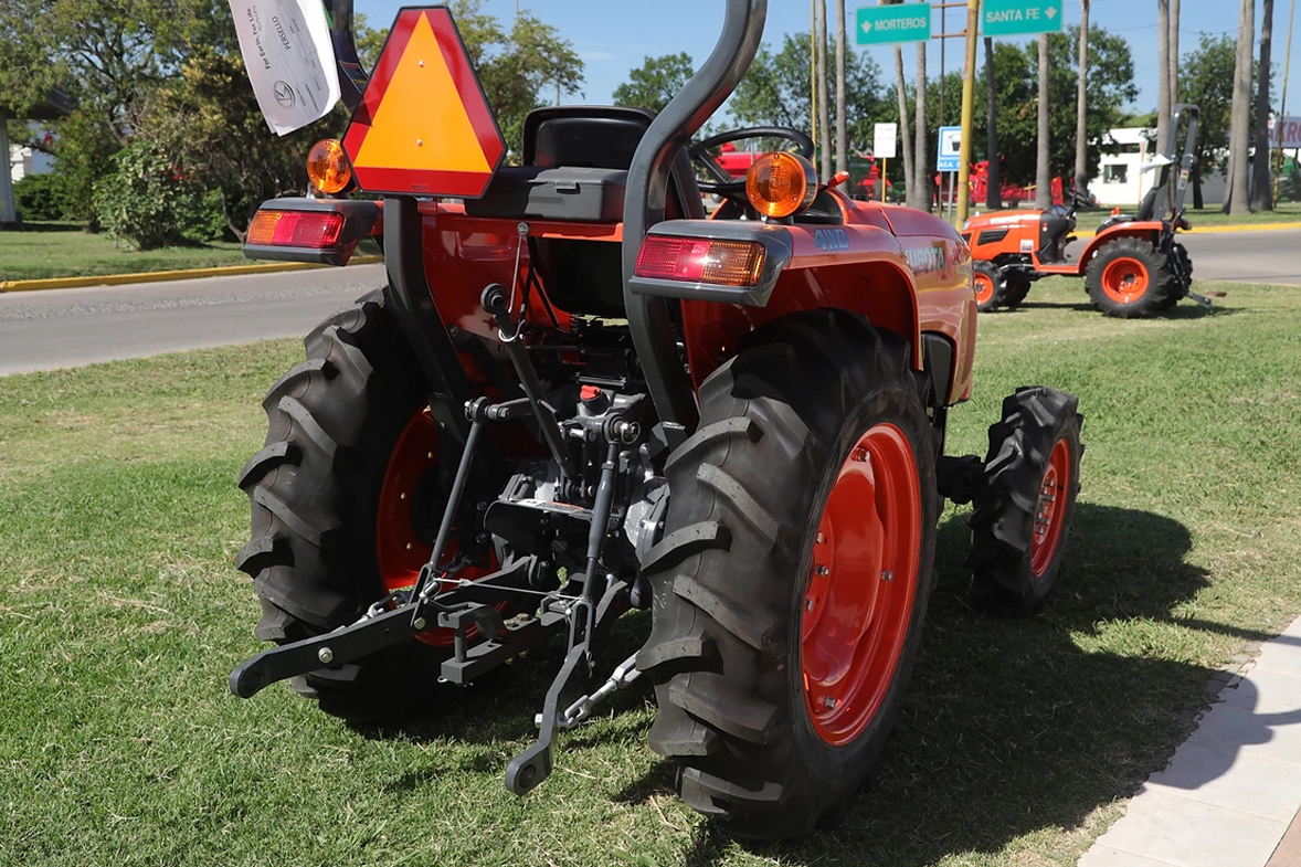 tractor kubota 37hp l3800 farm tractor kubota 37hp l3800 farm
